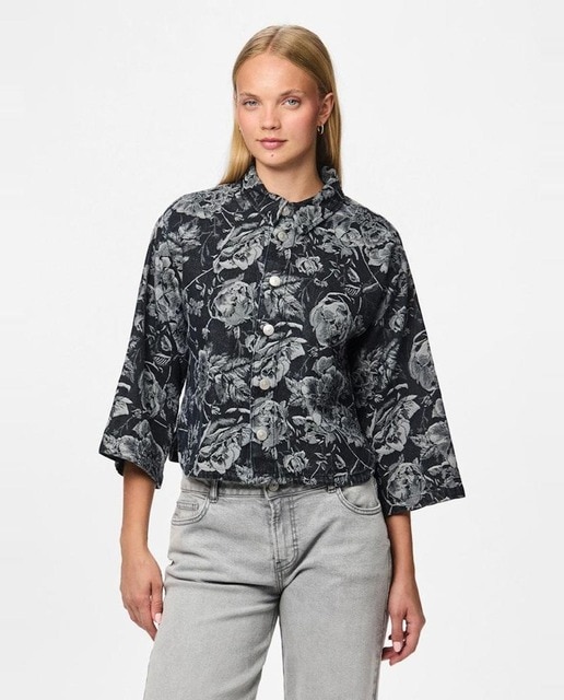 Imagem 0 de Camisa de Ganga com Estampado Floral.