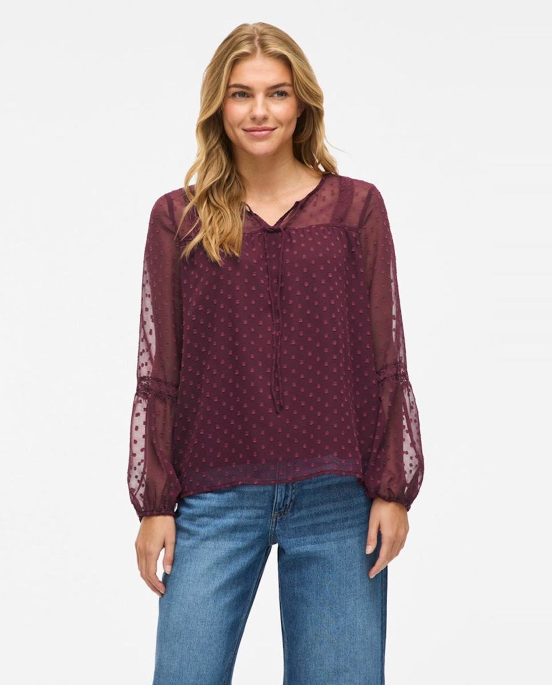 Imagen 0 de Blusa de mujer con plumeti Berenjena