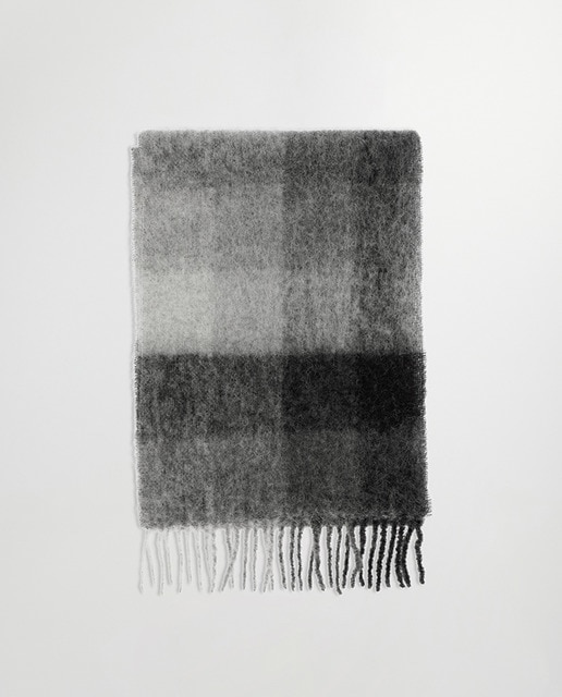 Imagen 0 de Bufanda con flecos de hombre