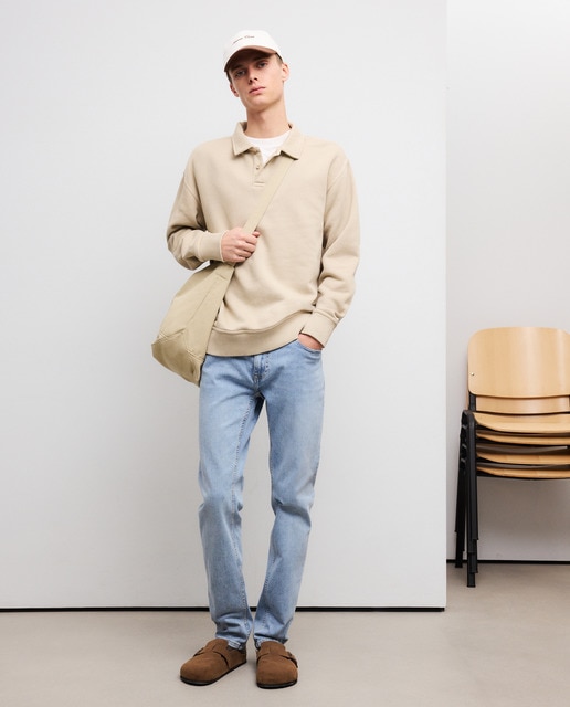 Imagen 0 de Pantalón vaquero de hombre con fit skinny.