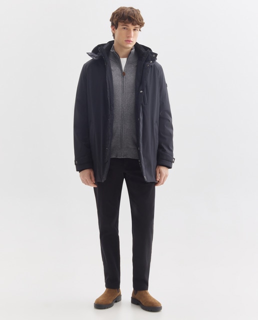 Imagen 0 de Chaquetón de hombre con bolsillos inclinados