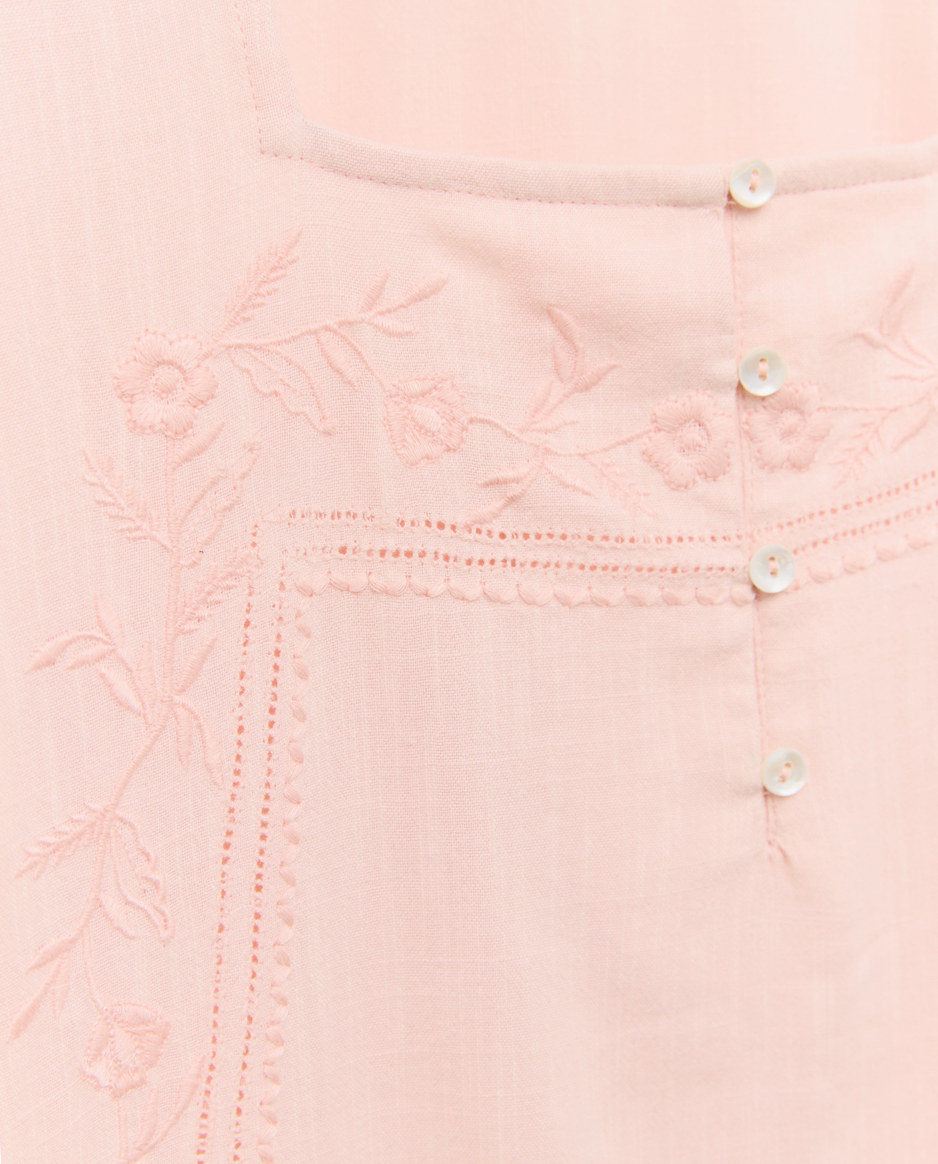 Camisa de Dormir com Botões na Carcela e Bordado de Fantasia 250 Nude-4