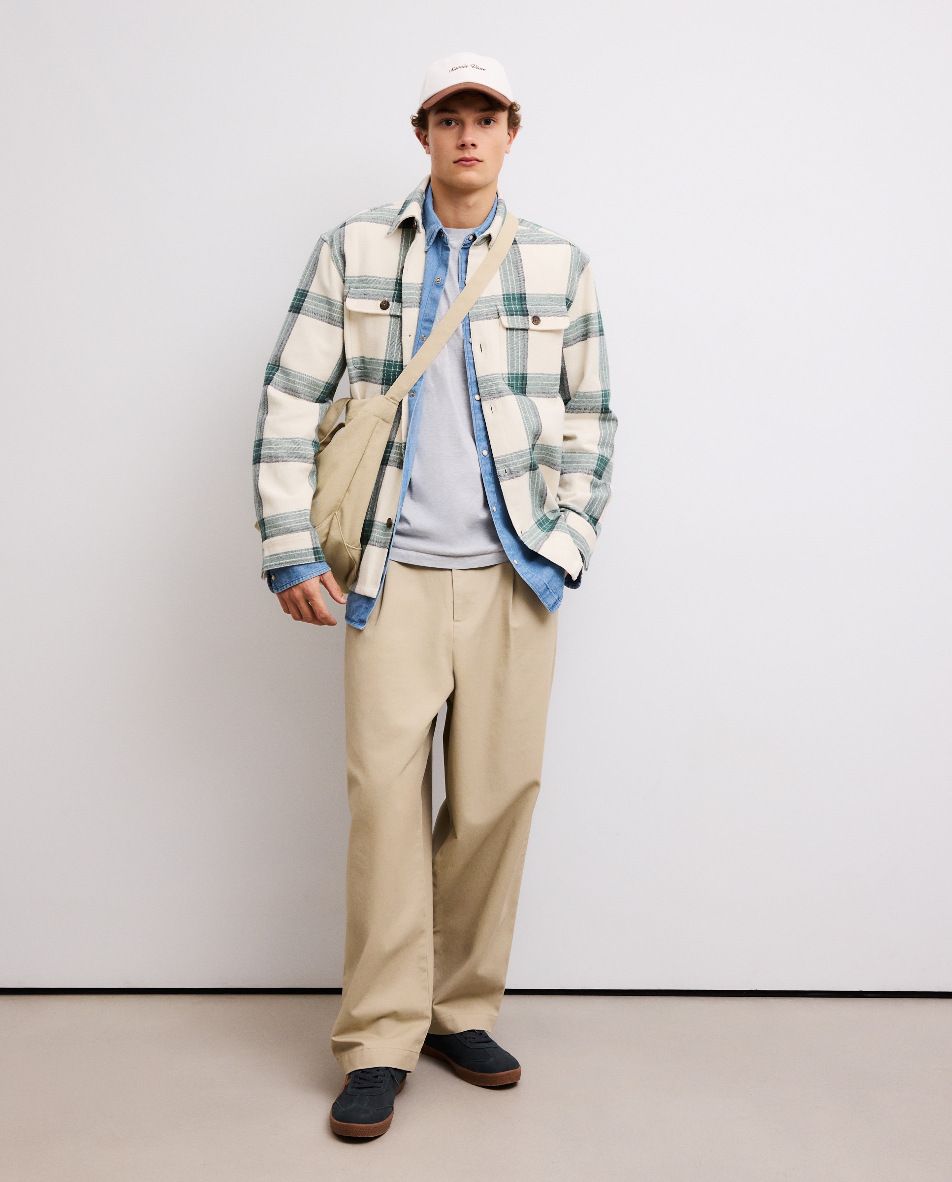 Imagem 0 de Sobrecamisa aos Quadrados