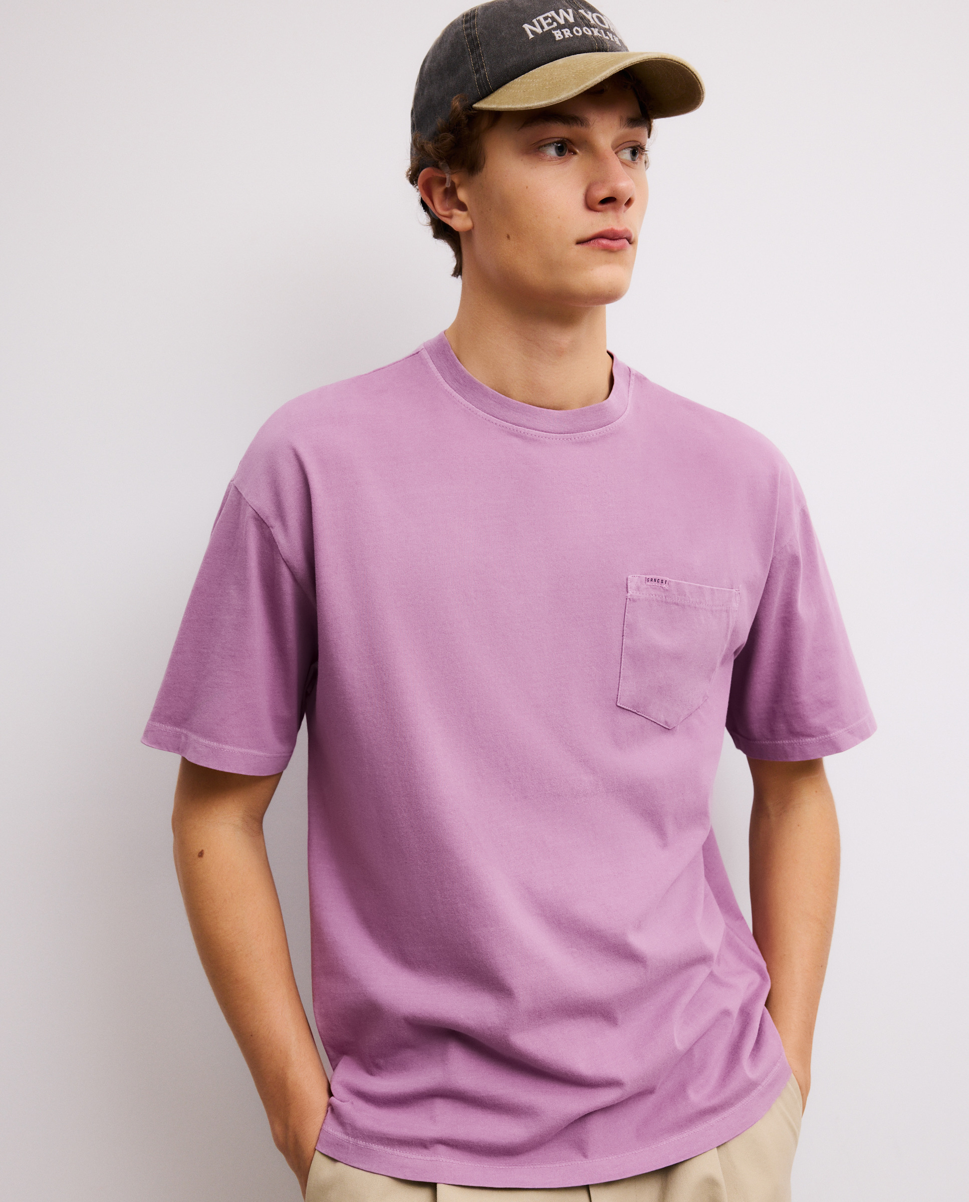 T-shirt de Manga Curta Overdye com Bolso 282 Malva-2