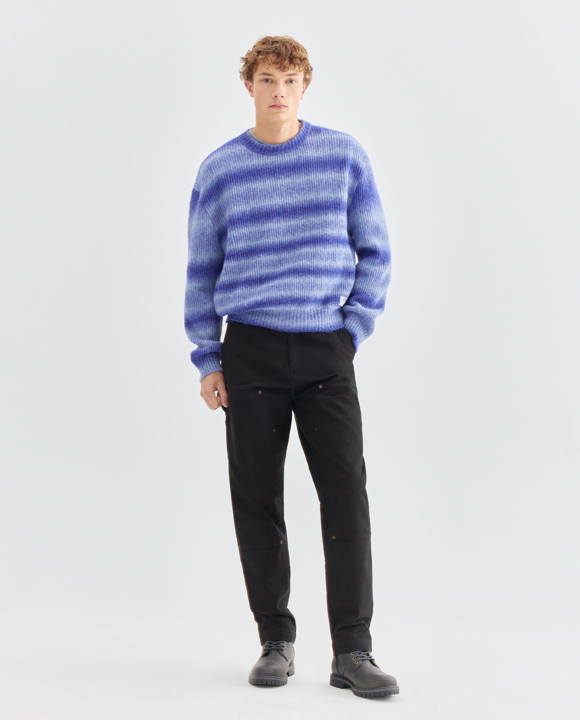 Calças com Corte Folgado Preto-1