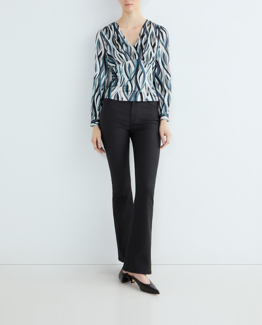 Imagen 0 de Top fluido estampado de mujer