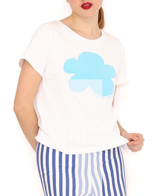 Imagen 0 de Camiseta blanca nube azul