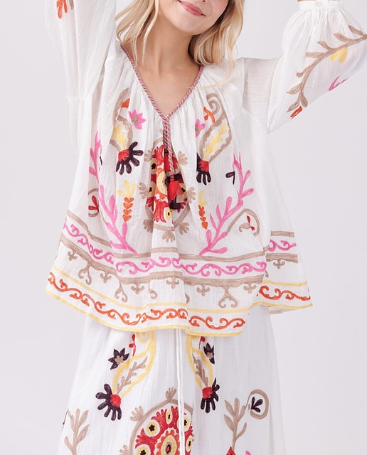 Imagen 0 de Blusa de mujer con cuello pico y manga francesa