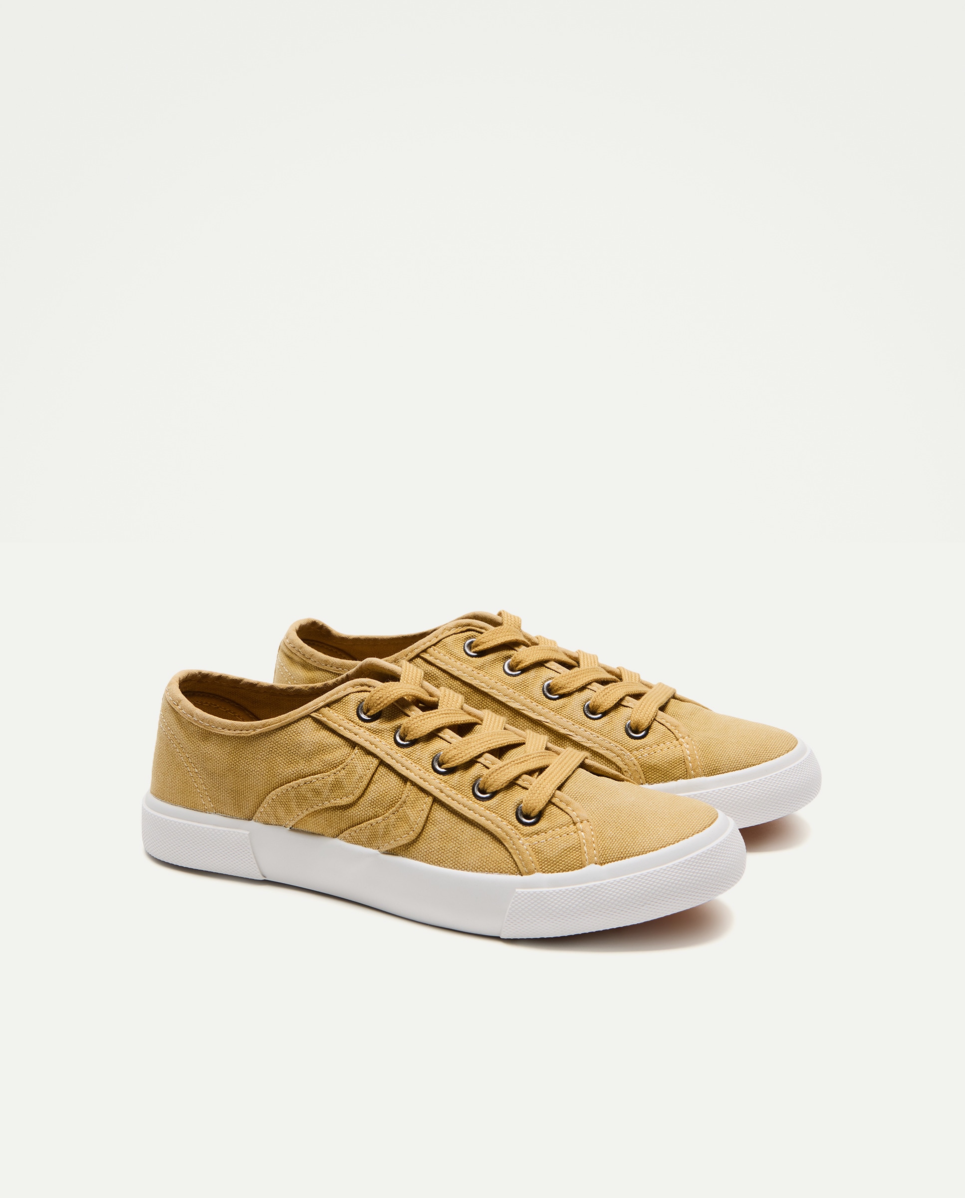 Zapatilla de mujer de lona con cordones Mostaza-2