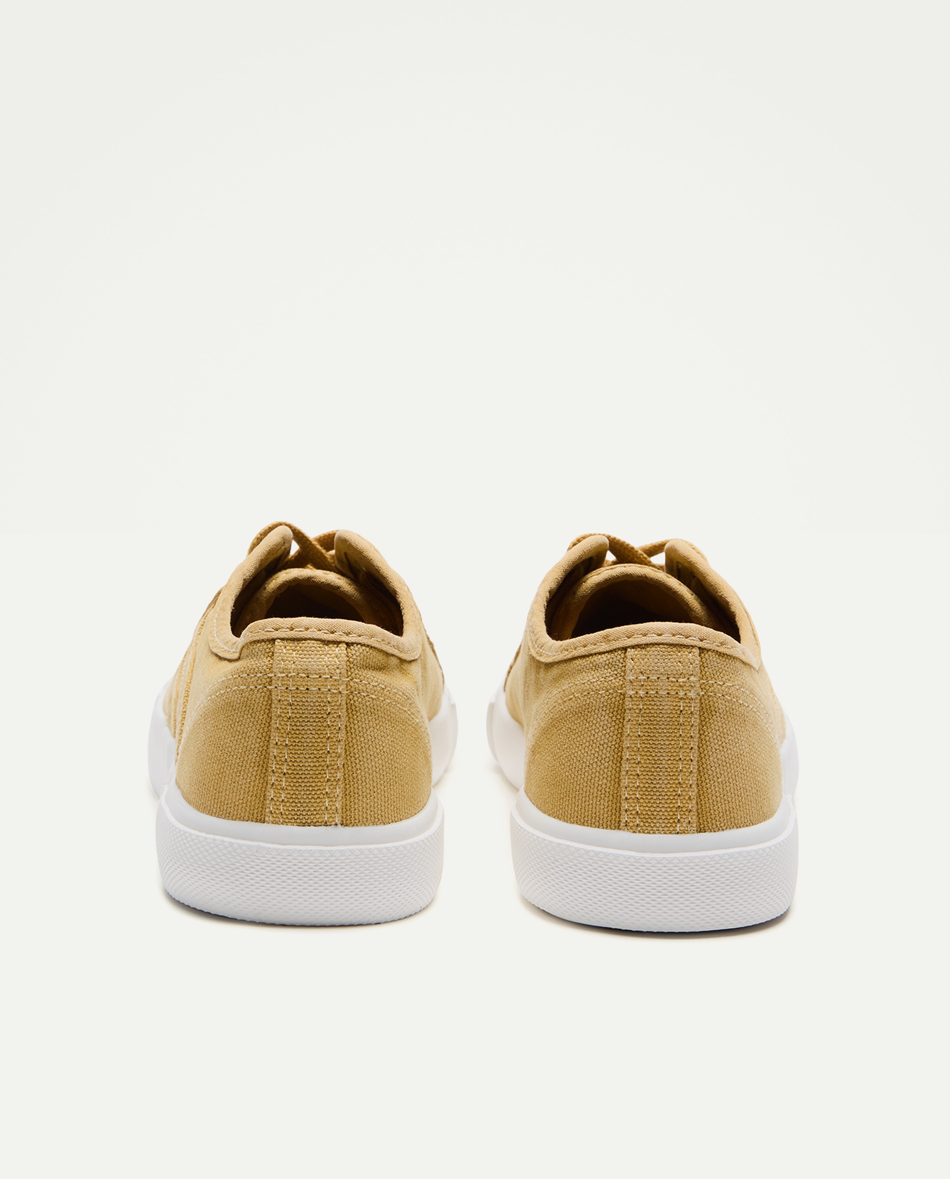 Zapatilla de mujer de lona con cordones Mostaza-3