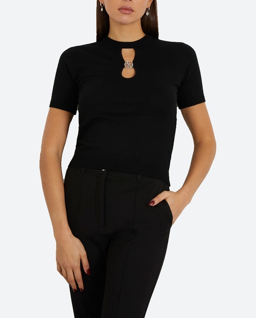 Imagen 0 de Jersey de mujer con manga corta y escote decorado.