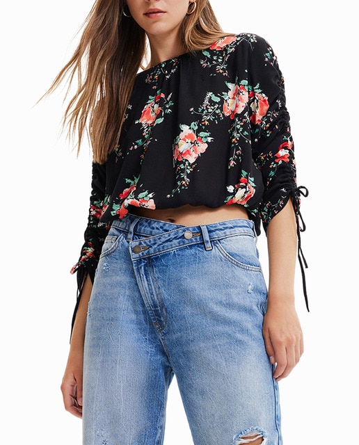 Imagen 0 de Blusa de mujer con mangas ajustables y estampado floral