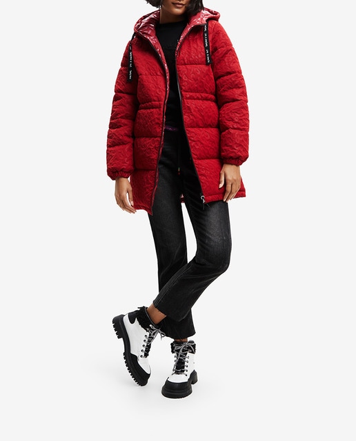 Imagen 0 de Abrigo padded de mujer con textura de animal print