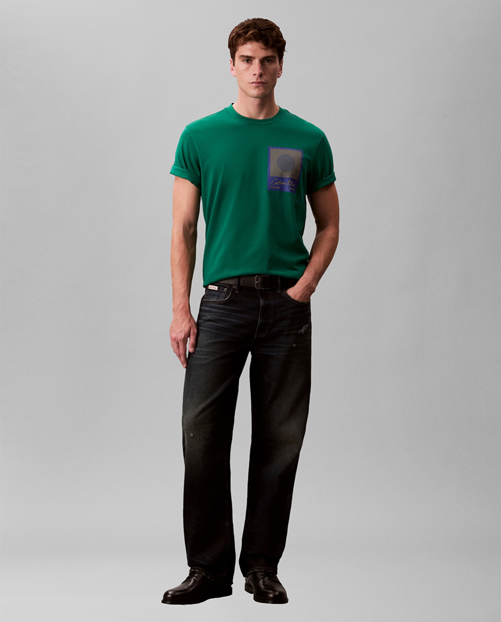 T-shirt com Desenho de Logótipo Verde-6