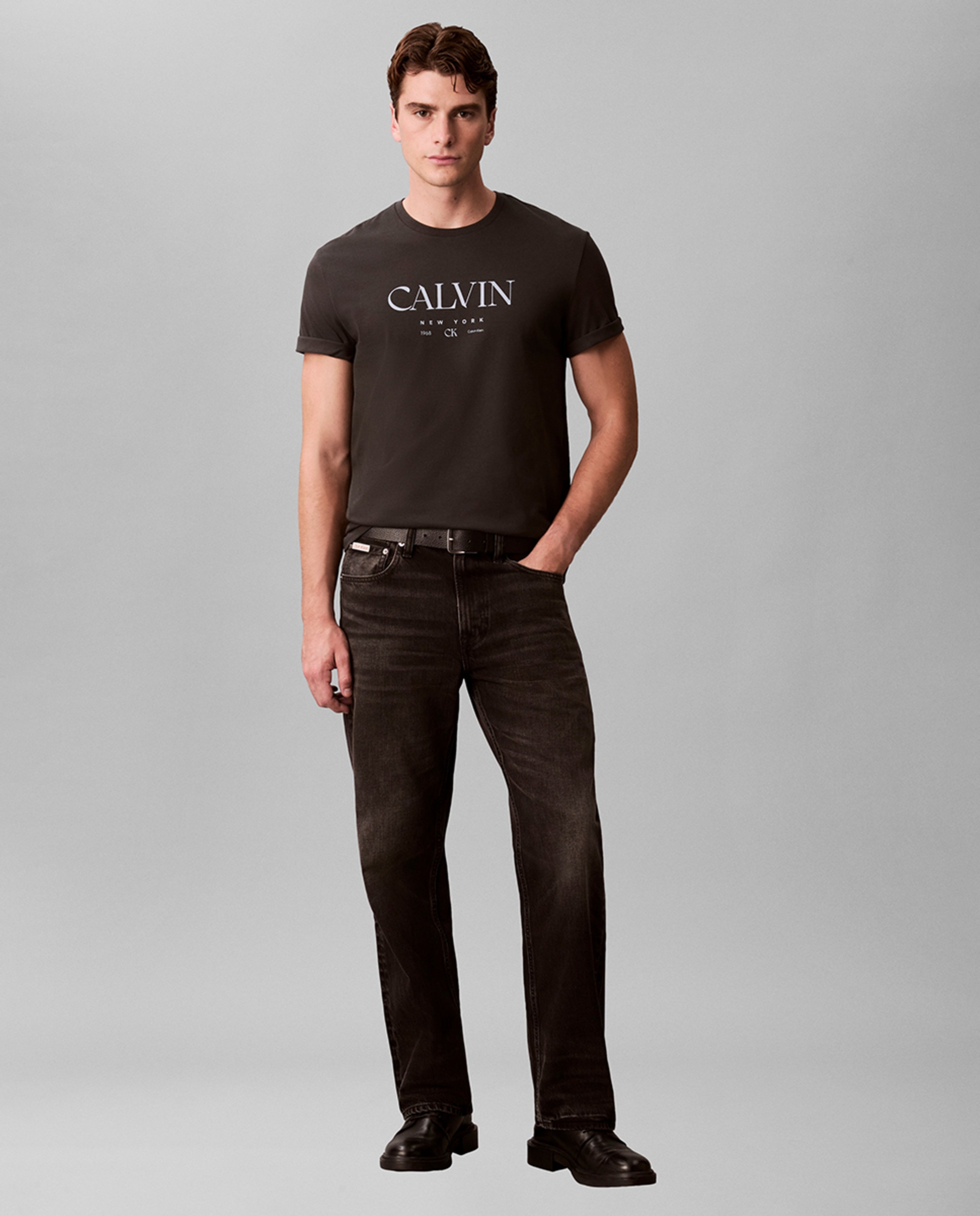 T-shirt com Desenho Gráfico Preto-6