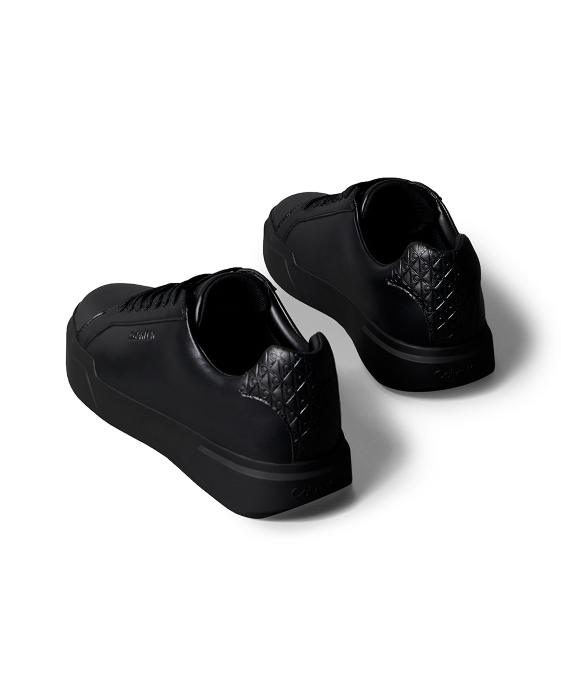 Sapatilhas Chunky com Logótipo em Relevo Preto-3