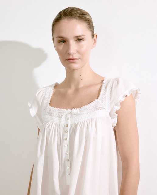 Imagem 0 de Camisa de Dormir de Manga Curta com Pregas