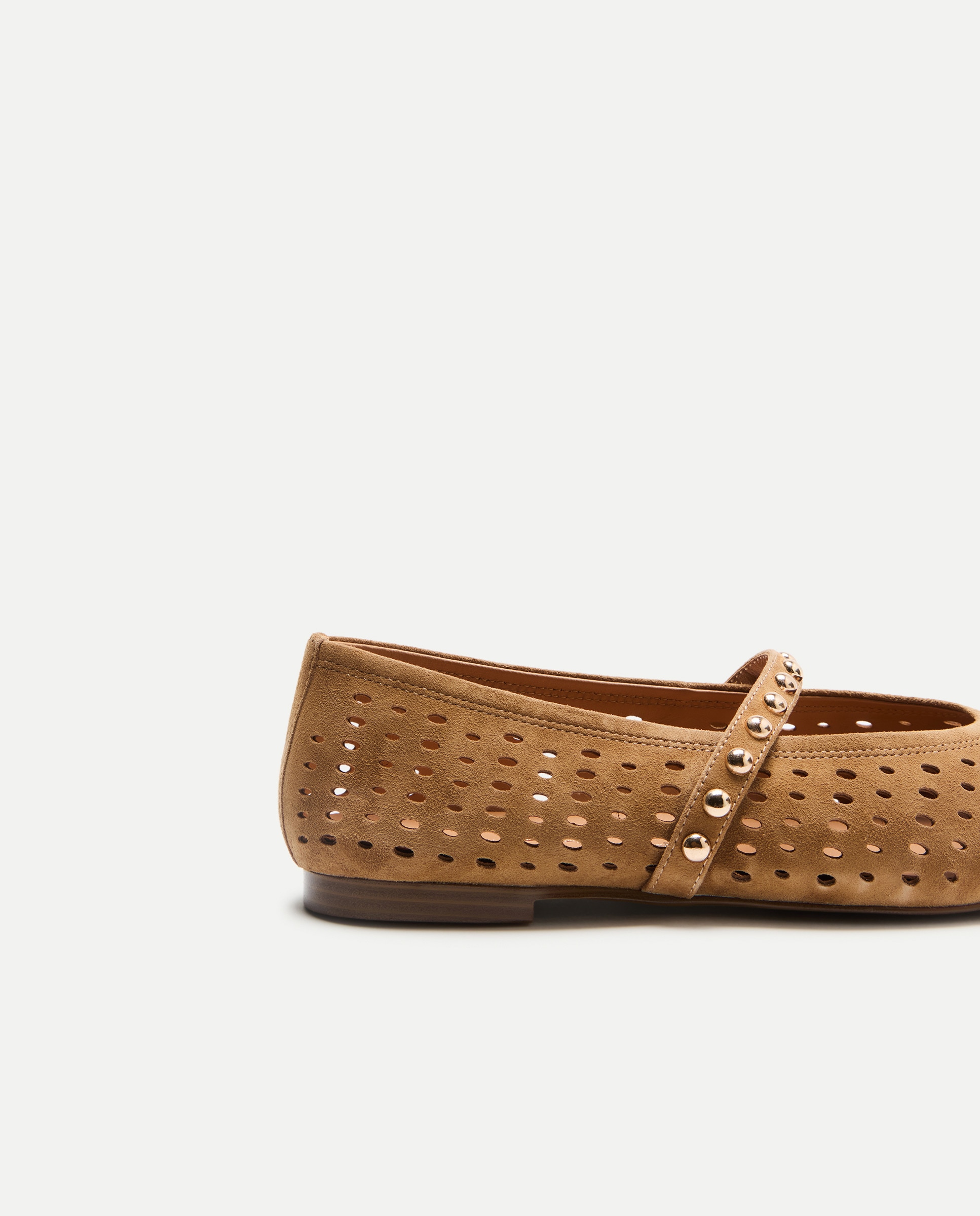 Sapatos Rasos com Adorno Perfurado 730 Camel-5