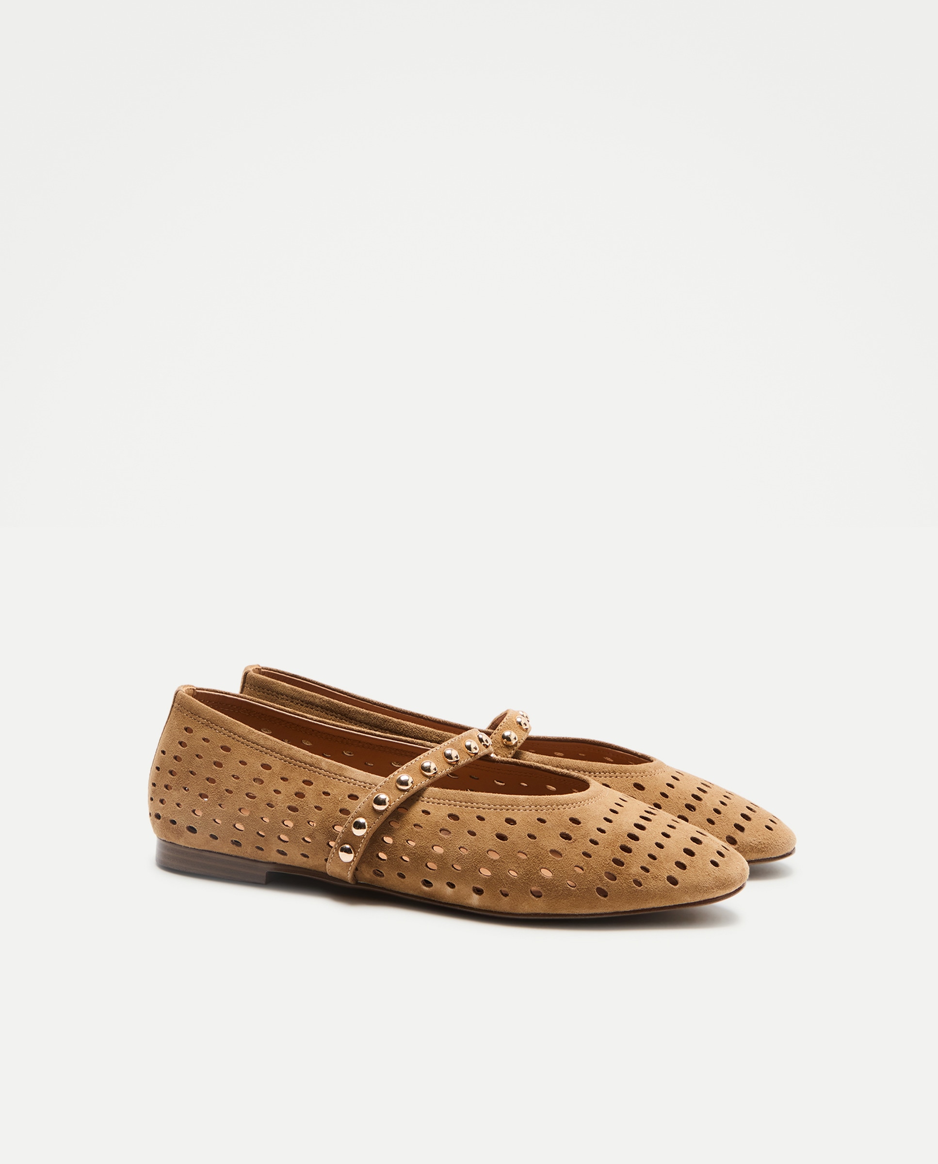 Sapatos Rasos com Adorno Perfurado 730 Camel-2