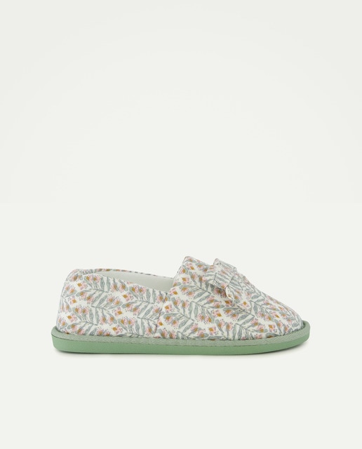Imagen 0 de Zapatilla de mujer estampada