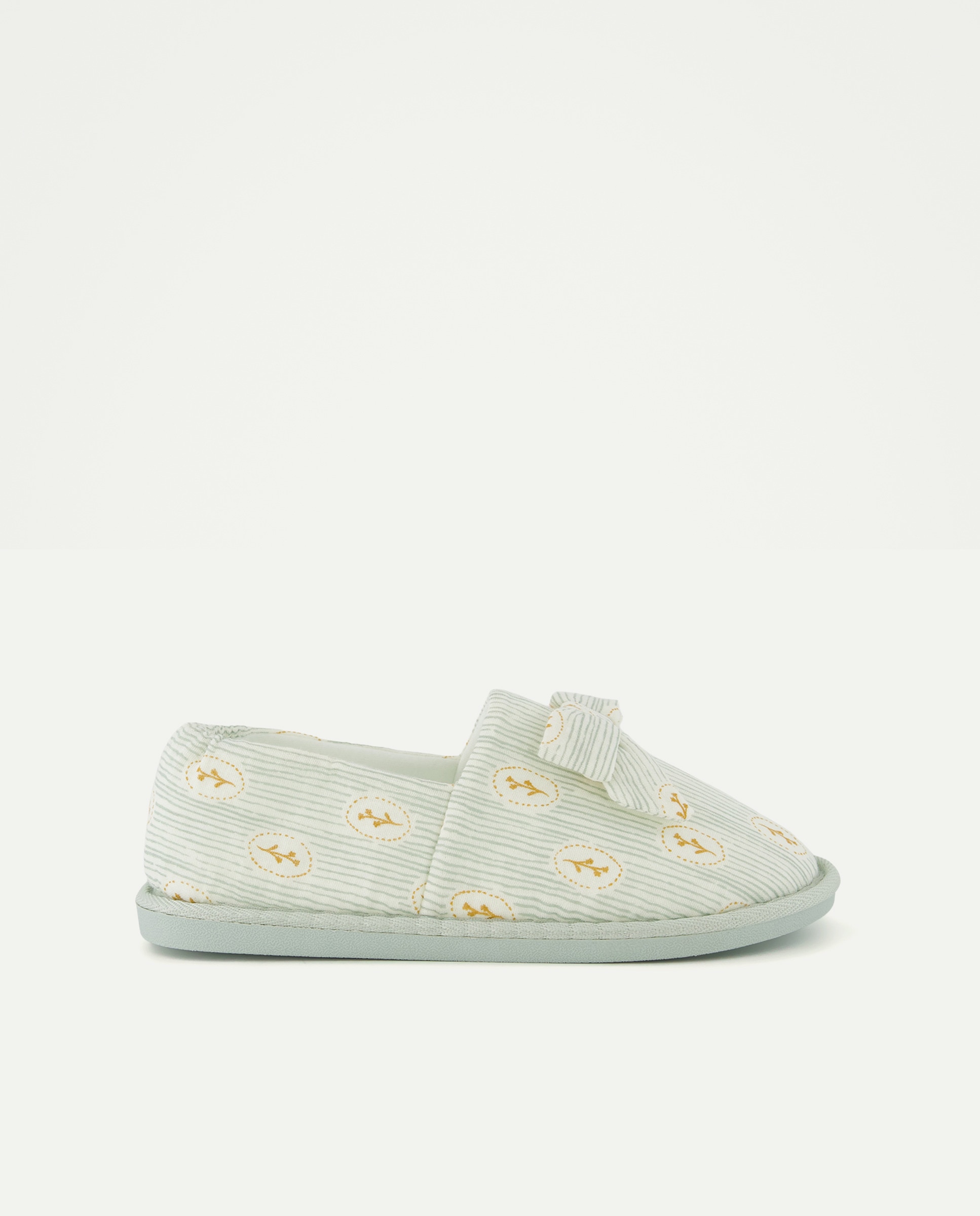 Imagen 0 de Zapatilla de mujer estampada