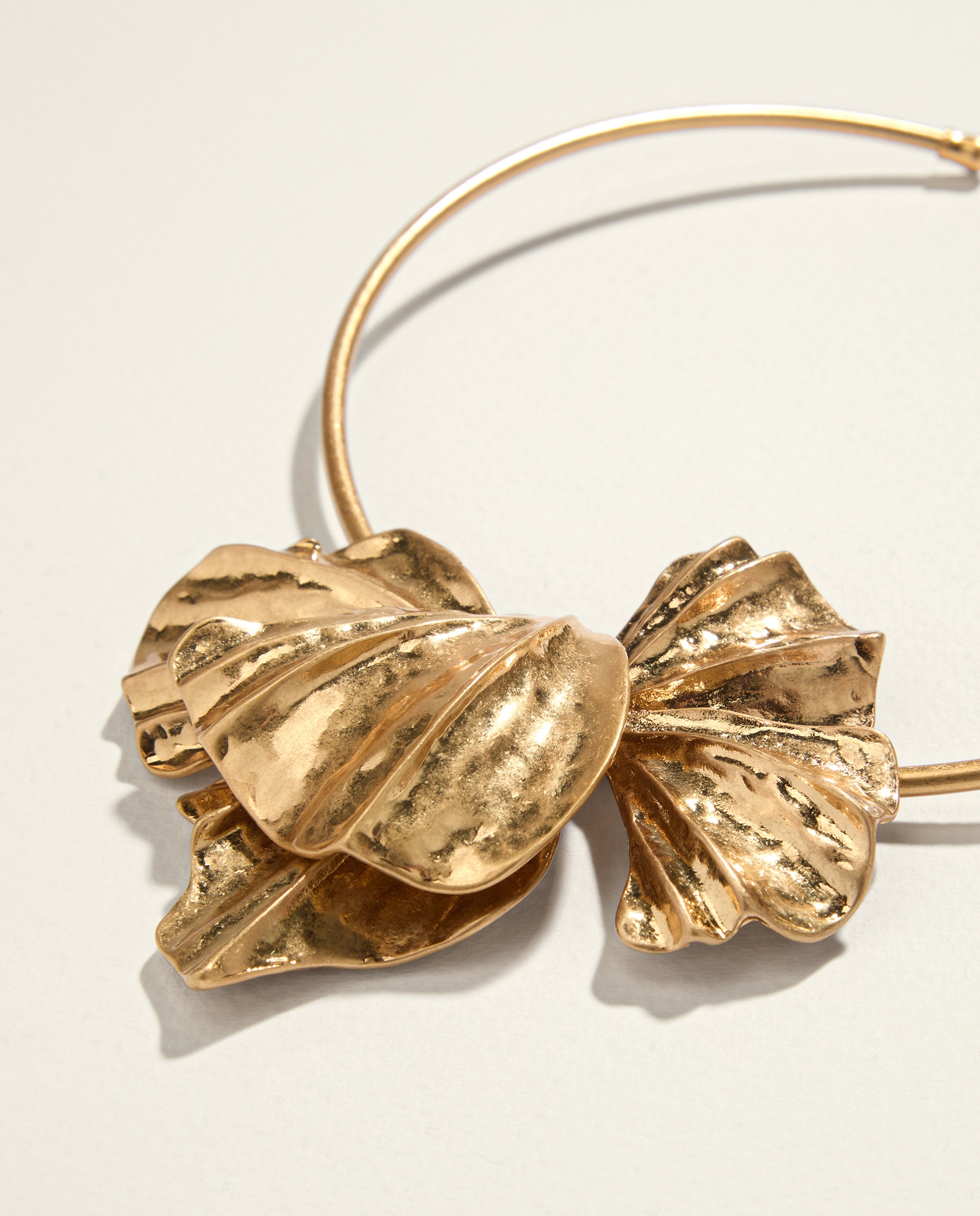 Imagem 0 de Colar com Flor