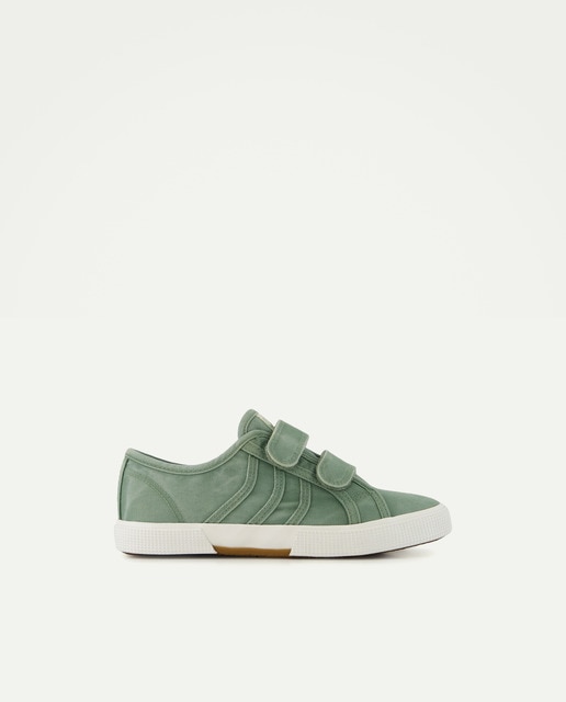 Imagen 0 de Zapatillas de lona de niña con cierre de velcro