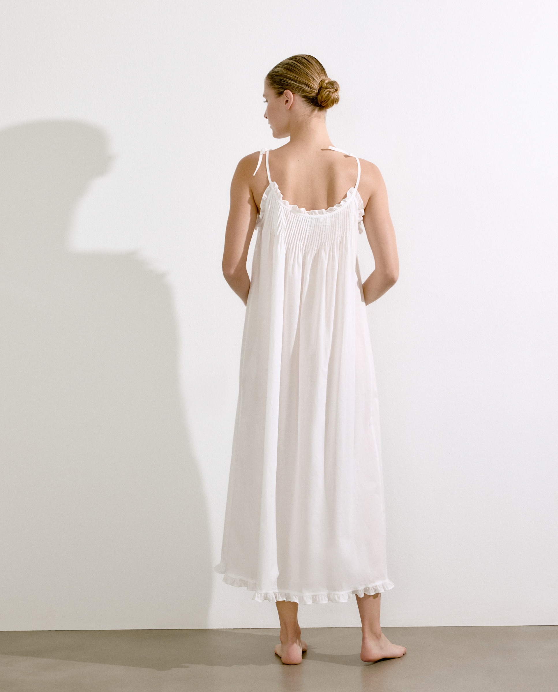 Camisa de Dormir com Alças com Prega Branco-3