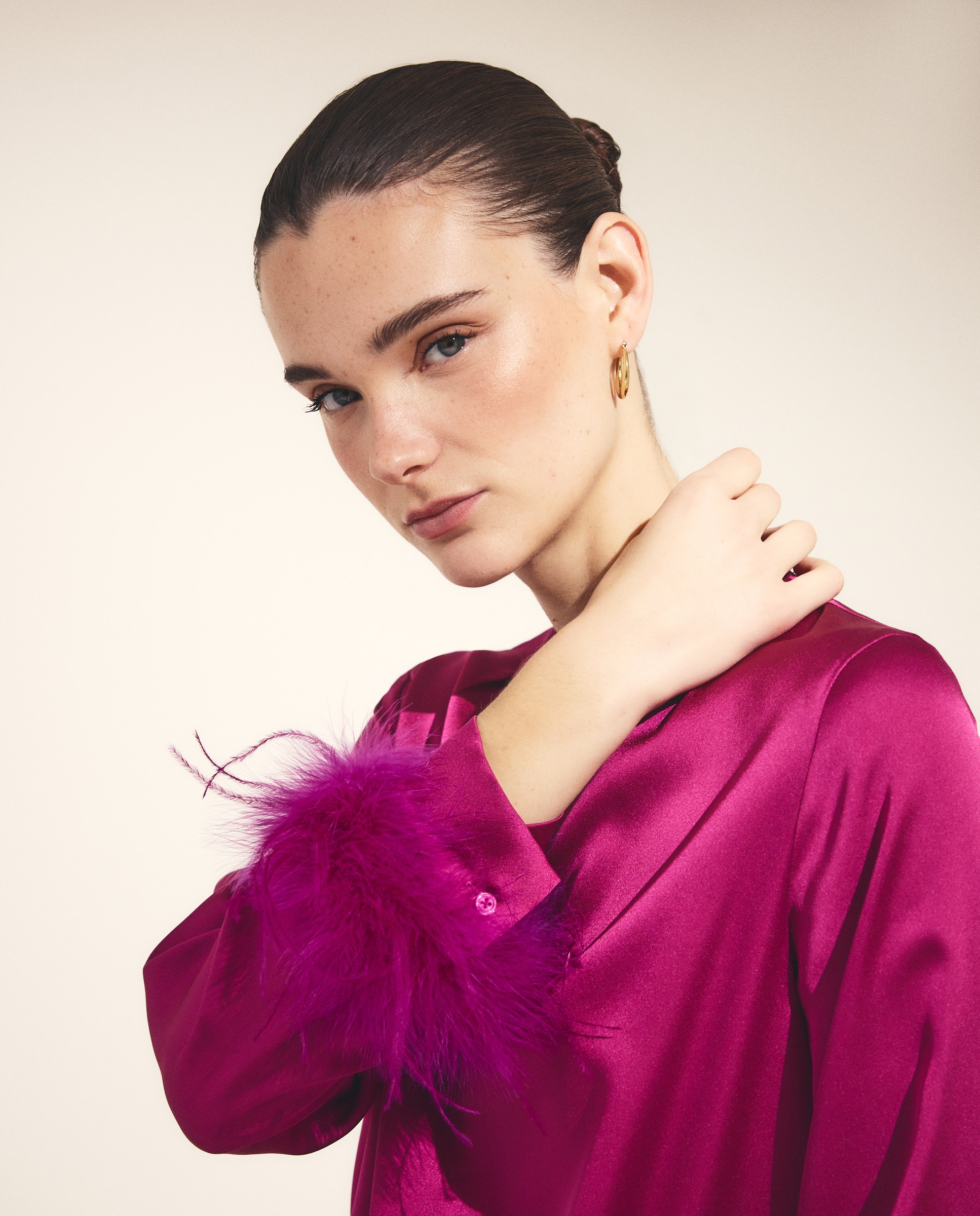 Blusa de Cetim com Manga Comprida Ameixa-4