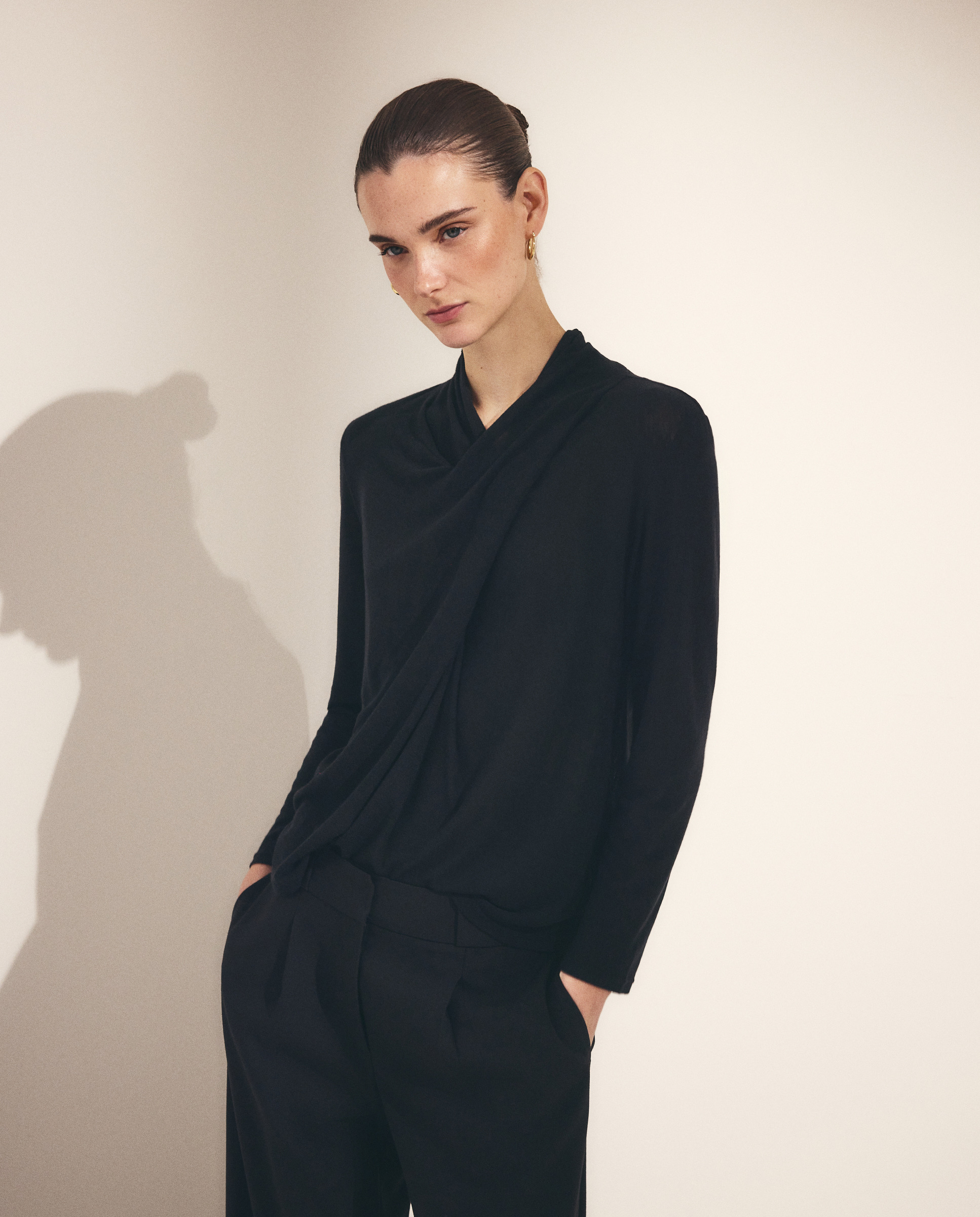 Camisola de mulher com manga comprida Preto-1