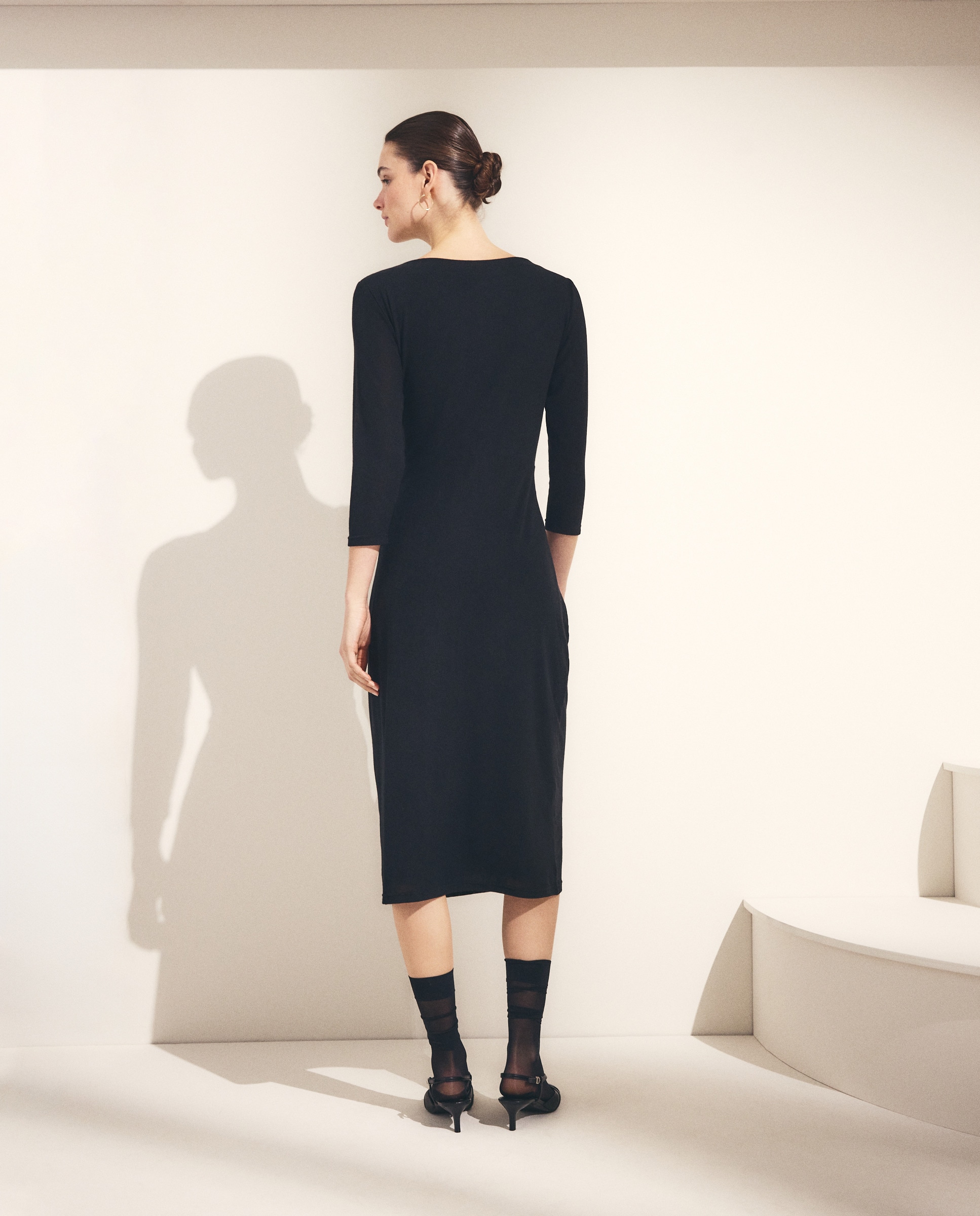 Vestido midi de manga comprida Preto-3