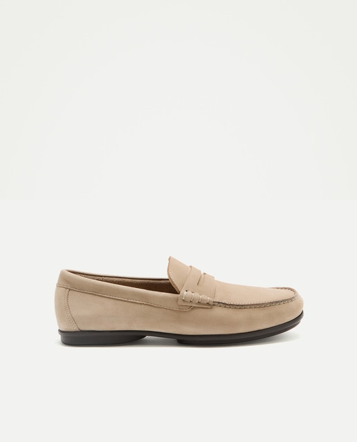 Imagem 0 de Mocassins em Nobuck com Sola de Borracha