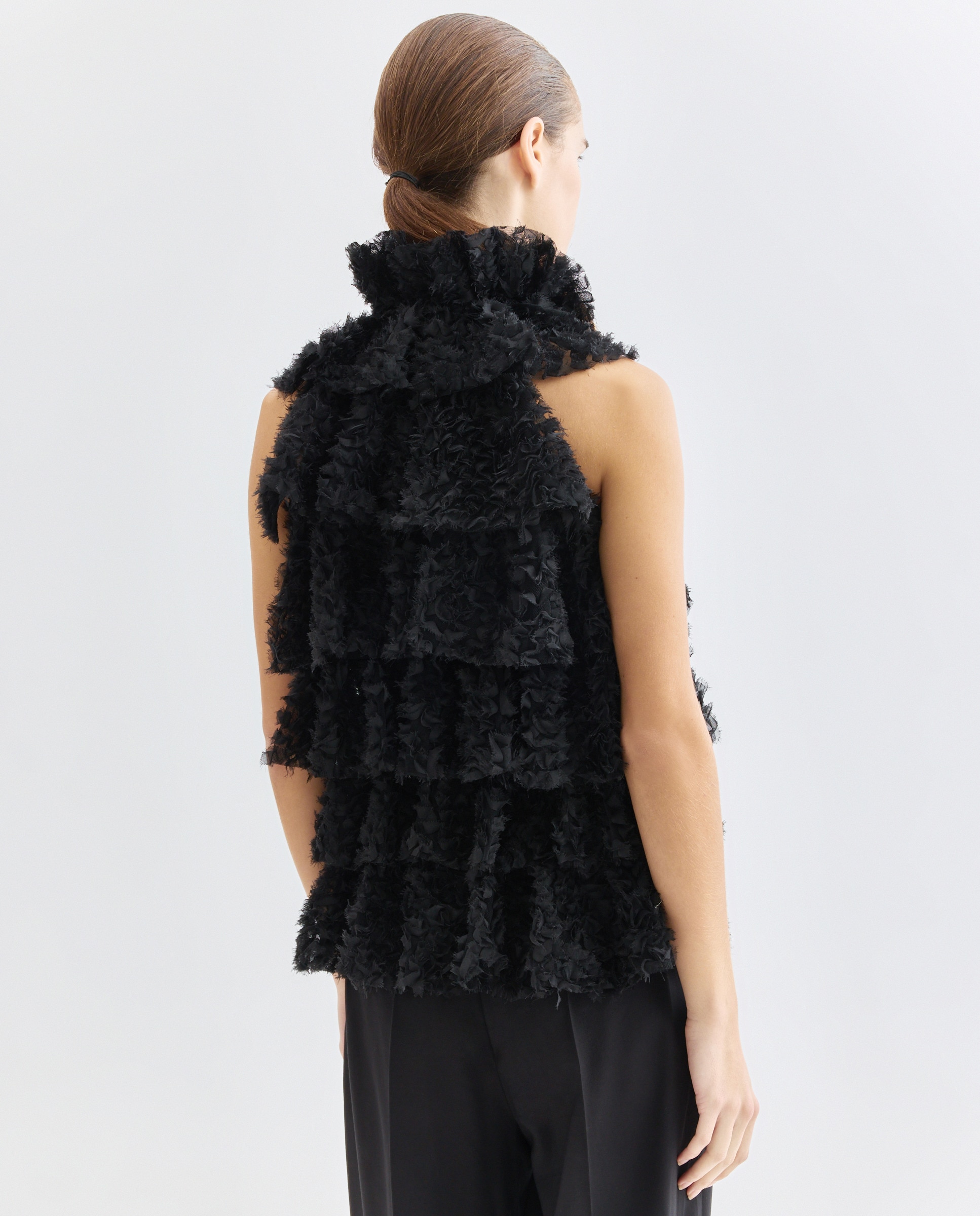 Top de Malha com Folhos Preto-4