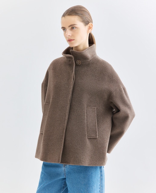 Imagem 0 de Casacão Icons 68 cm com Gola Alta