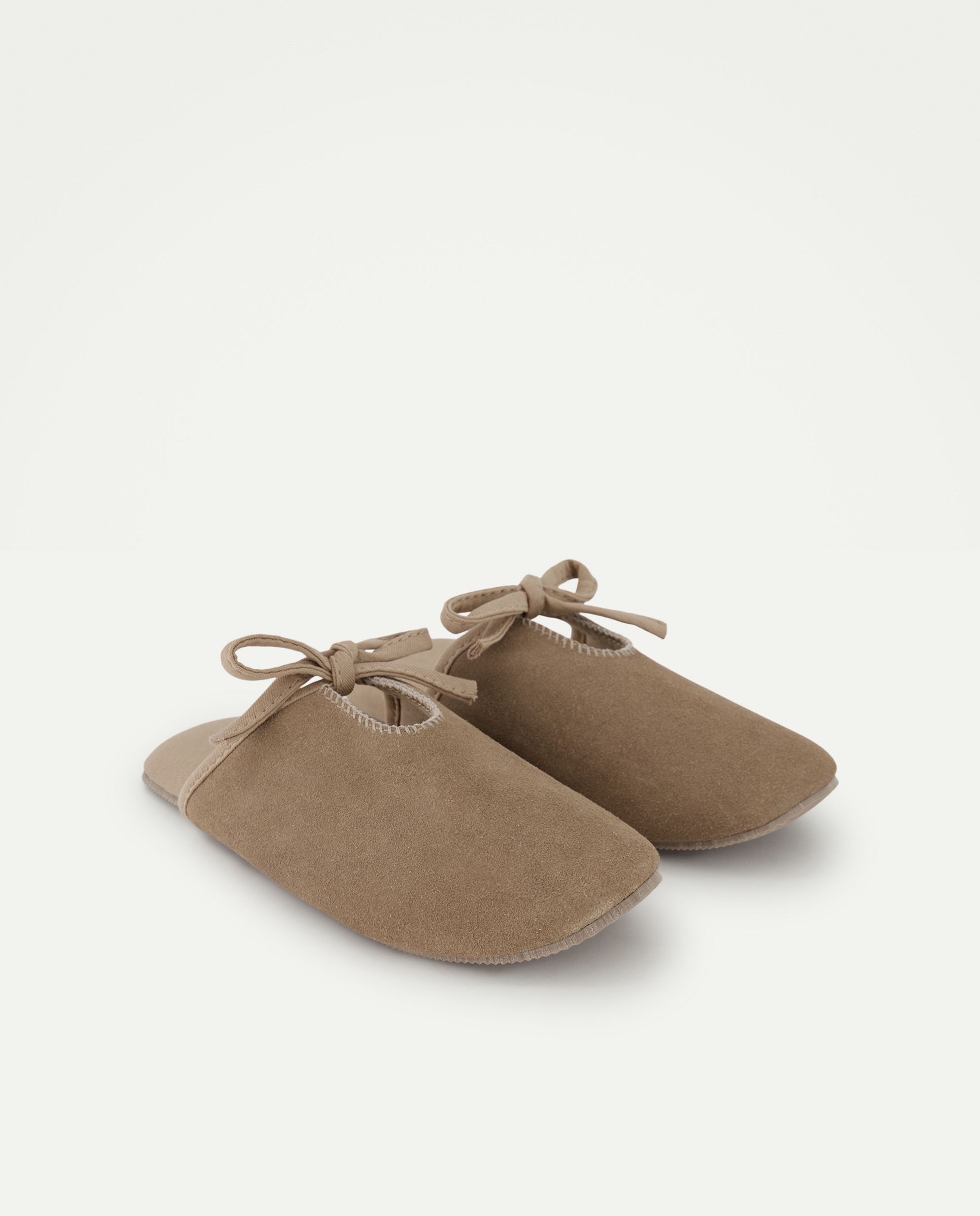 Zapatilla de mujer de piel Marrón-2