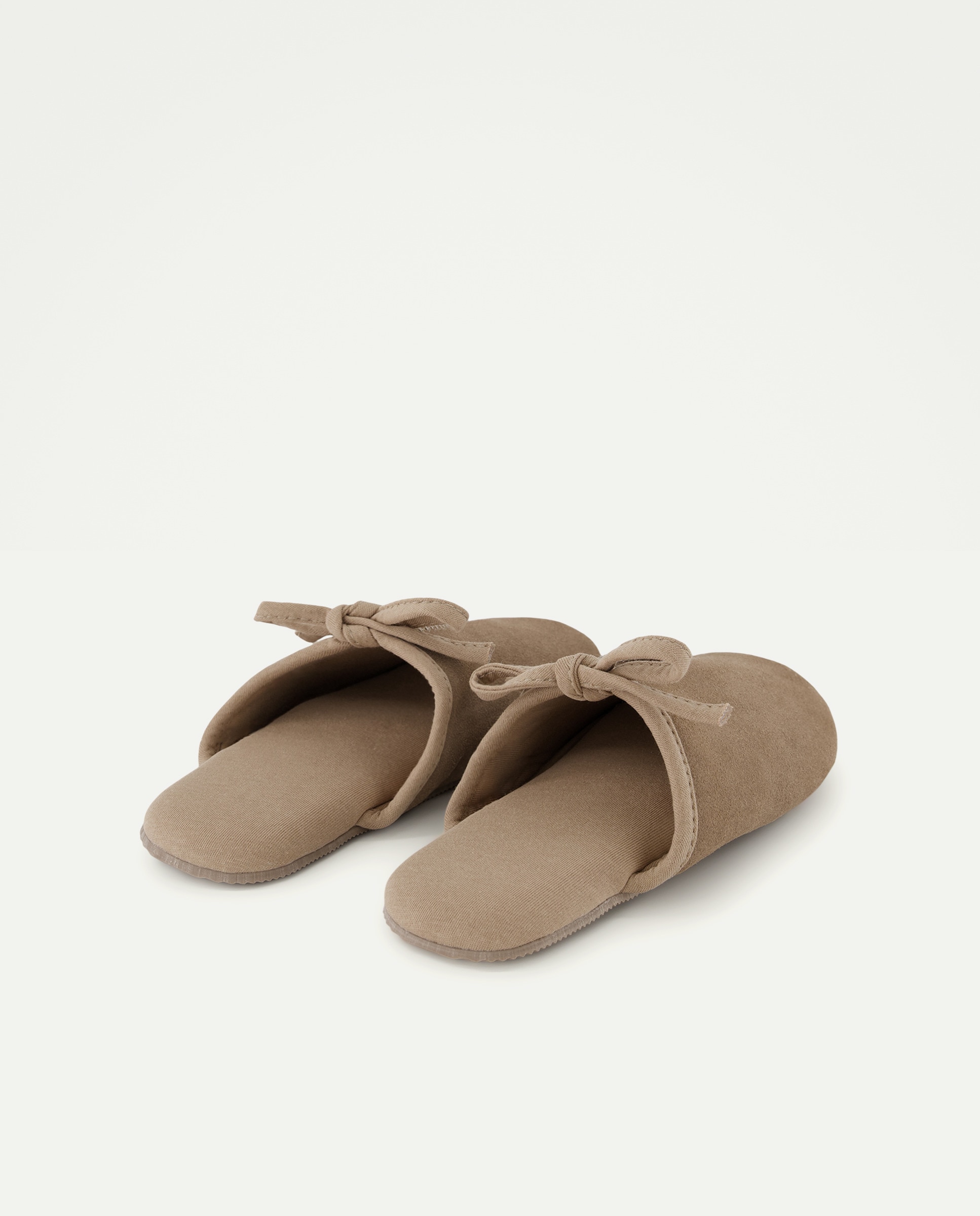 Zapatilla de mujer de piel Marrón-3