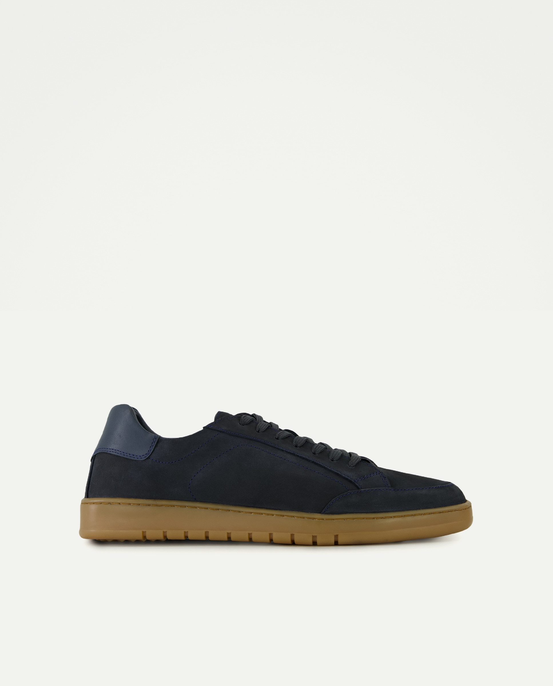 Imagem 0 de Sapatilhas Desportivas em Nobuck