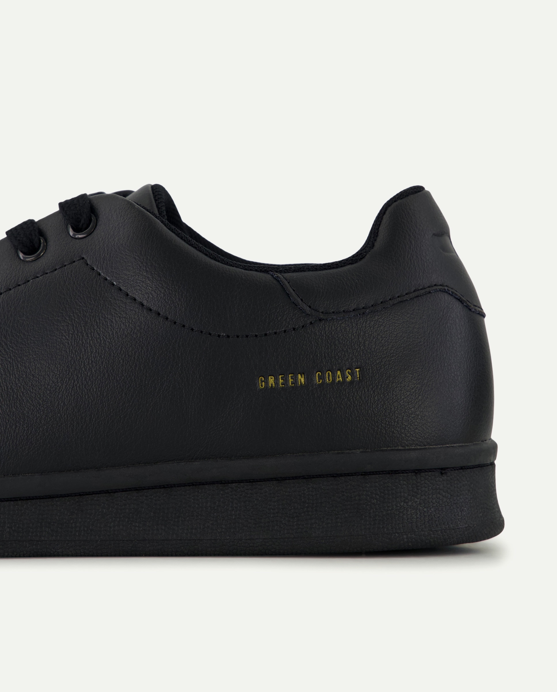 Sapatilhas Básicas em Pele Preto-5