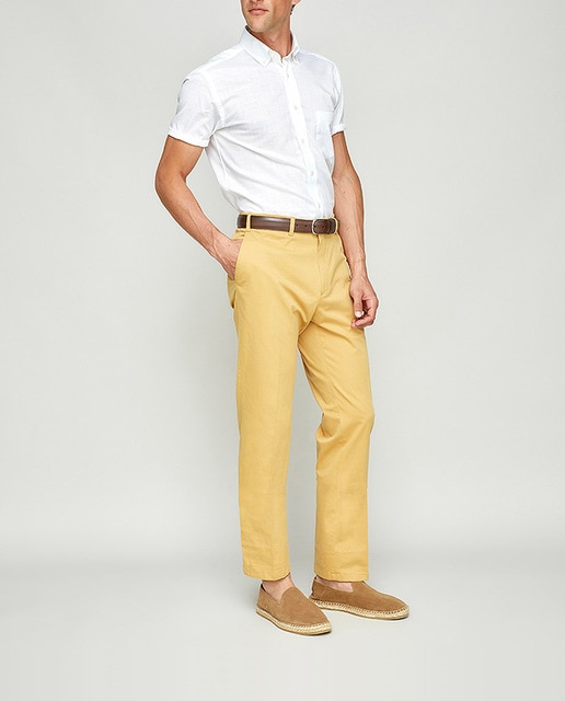 Imagen 0 de Chino de hombre regular color amarillo