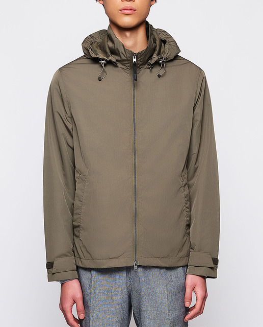 Imagen 0 de Cortavientos hombre regular fit capucha desmontable