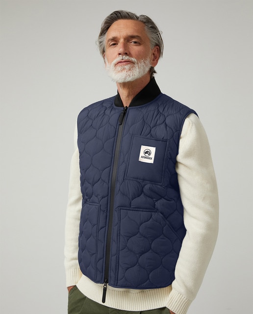 Imagen 0 de Chaleco de hombre de color azul marino guateado
