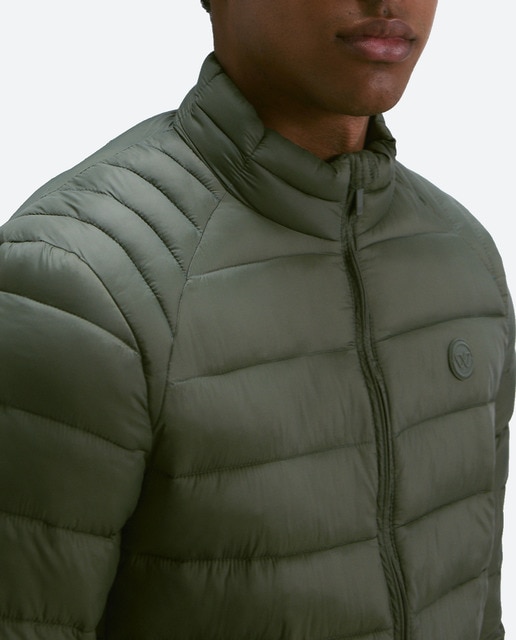 Imagen 0 de Plumífero acolchado ligero repelente al agua de hombre