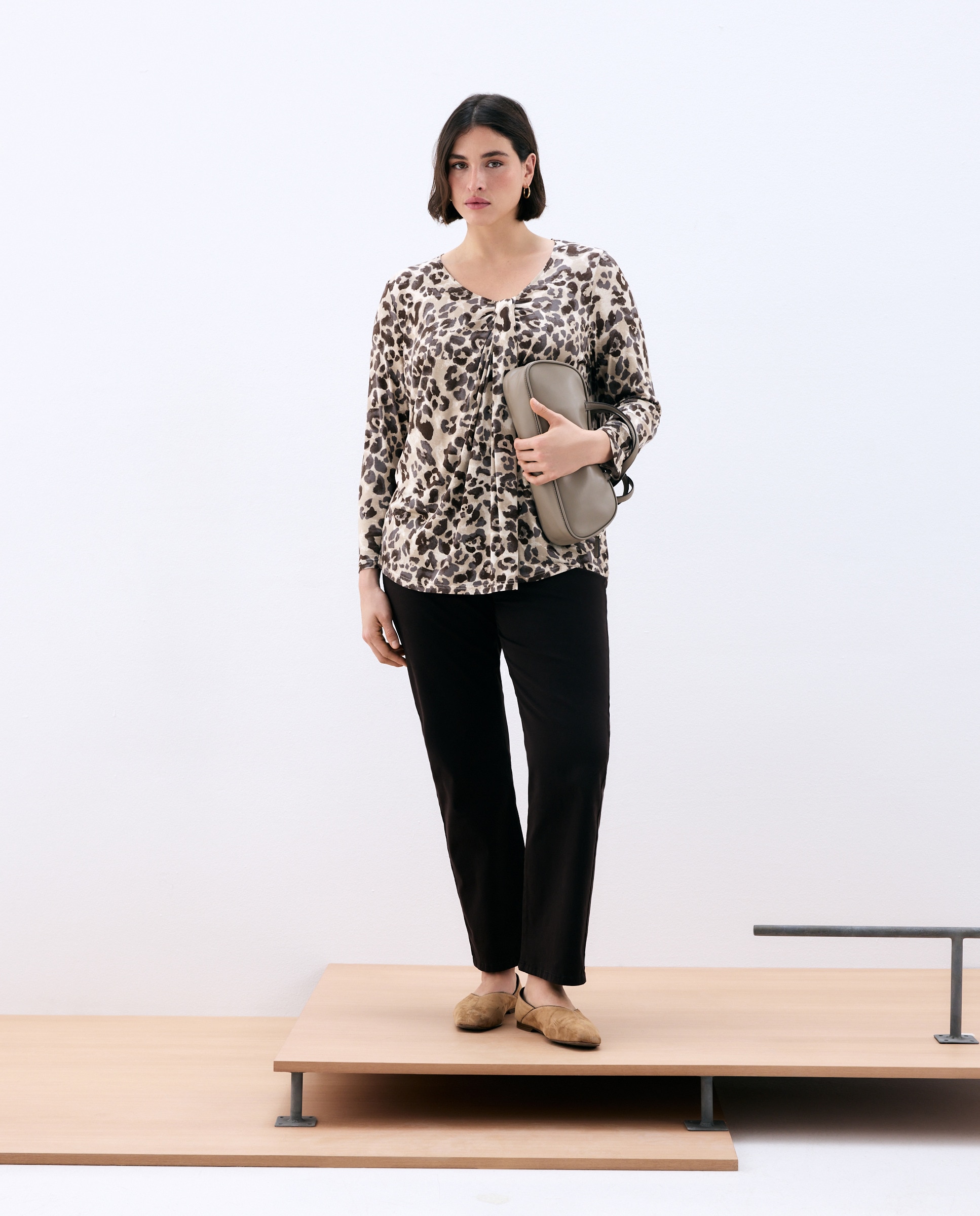 Camisola de Manga Comprida Lisa Castanho-1