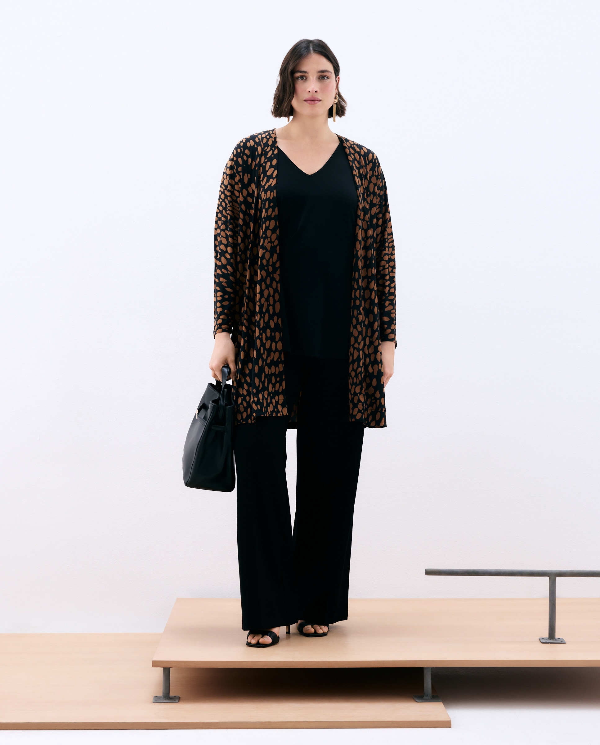 Imagem 0 de Casaco com Animal Print