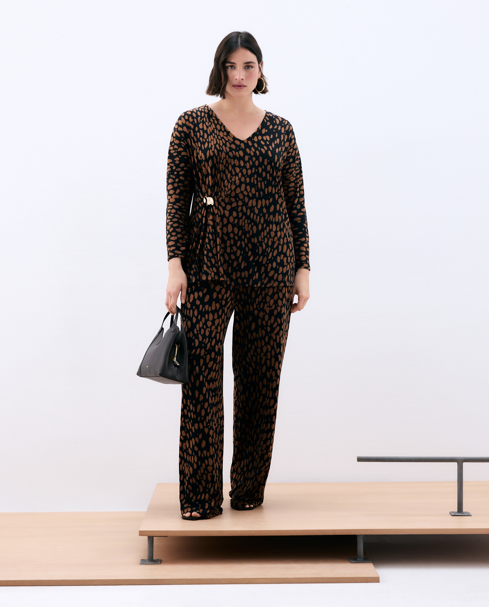 Imagem 0 de Calças clássicas de mulher