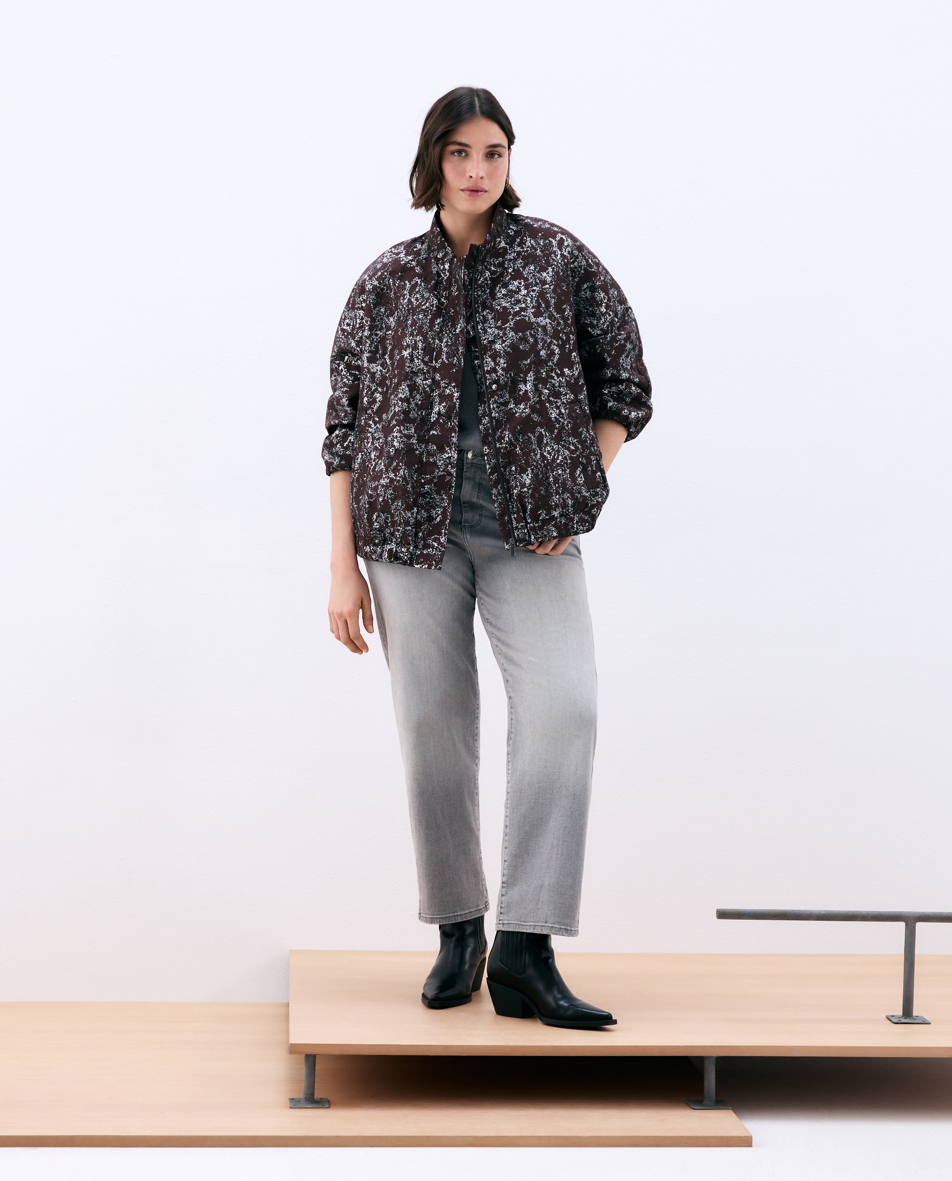 Jeans Straight Georgia 820 Cinzento Médio-2