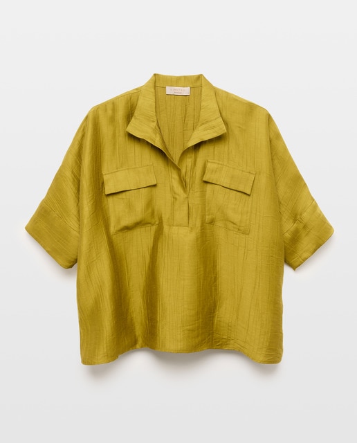 Imagem 0 de Blusa com Bolsos