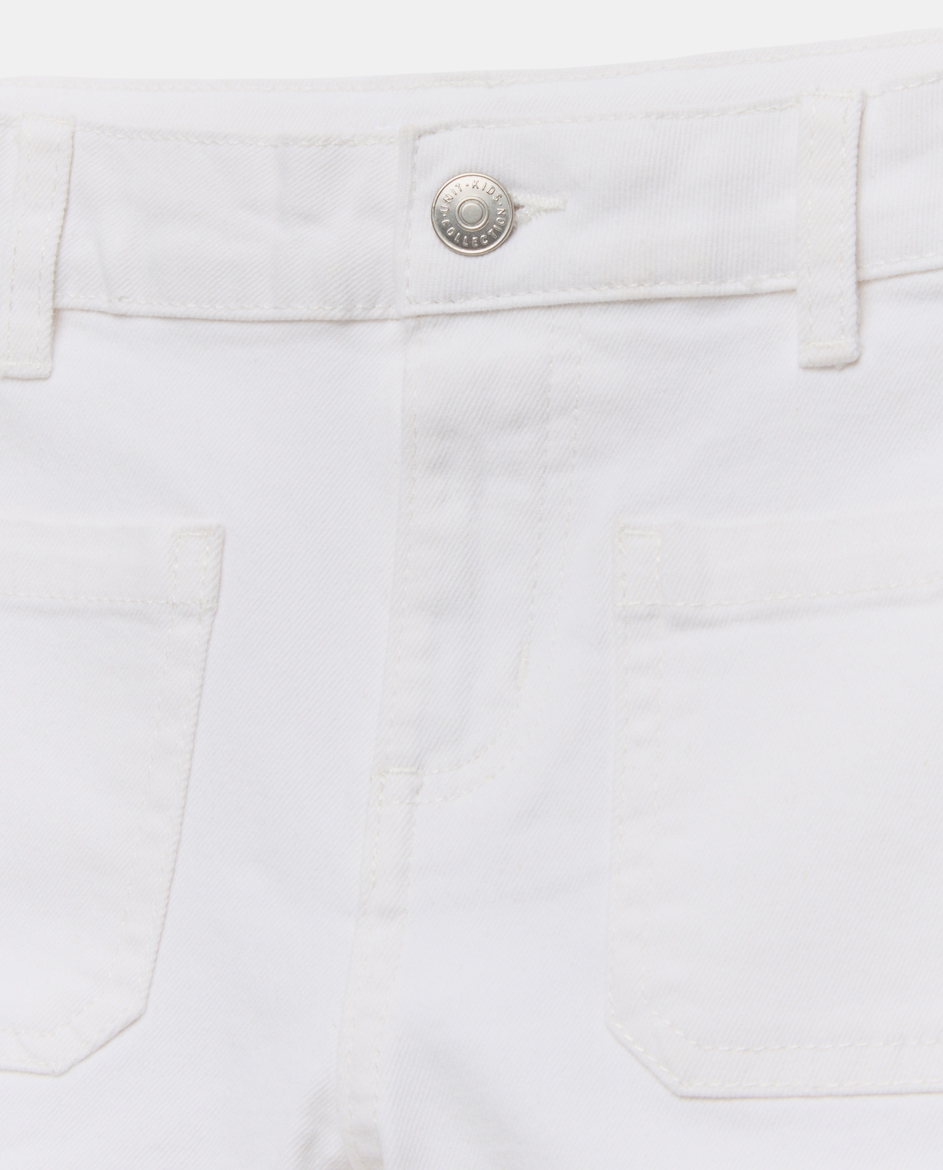 Short niña color con bolsillos de twill Blanco-3
