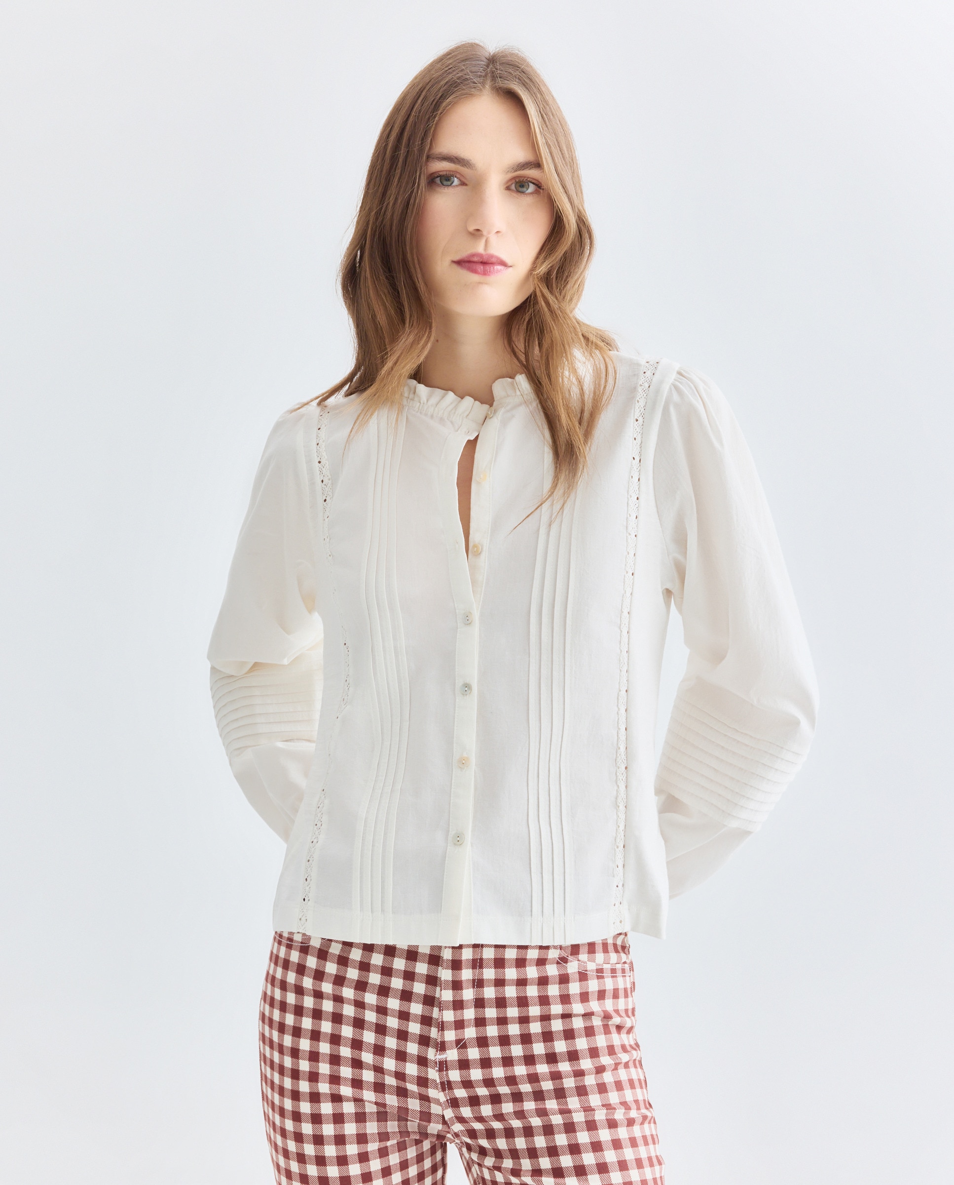 Camiseta de mujer cuello caja romántica 120 Crudo-1