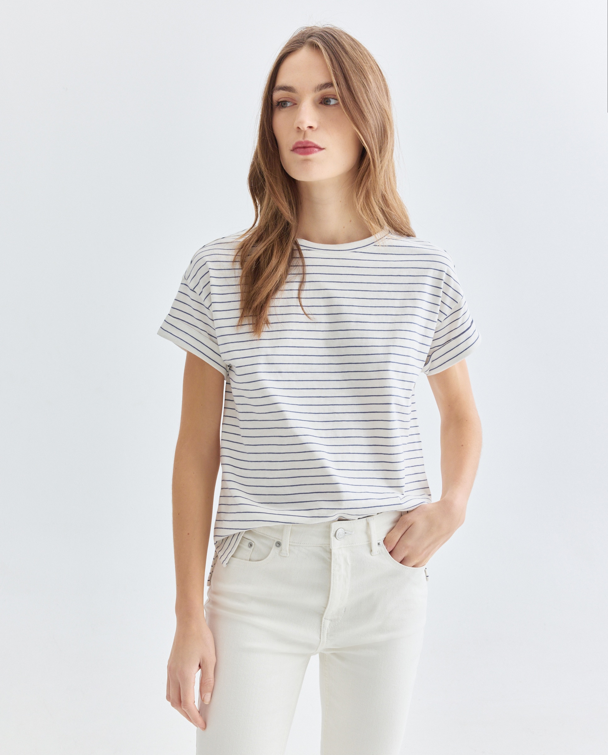 Imagen 0 de Camiseta básica de mujer cuello caja de rayas